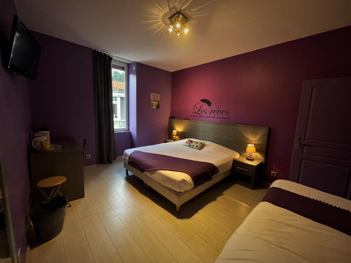 Hotel-Restaurant Des Voyageurs Le Cheylard Bagian luar foto